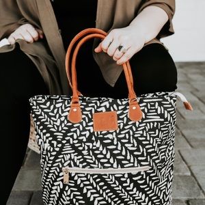 KAWA CONVERTIBLE TOTE